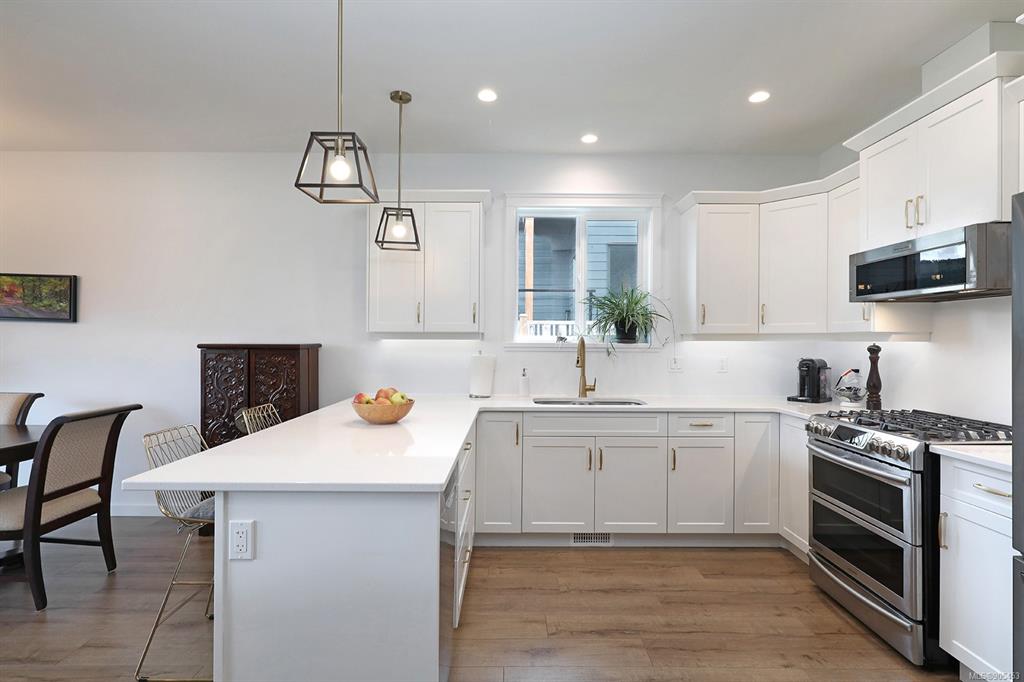 2511 Kentmere Avenue, Cumberland, BC, V0R 1S0 - 13
