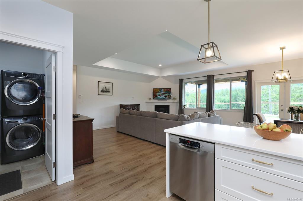 2511 Kentmere Avenue, Cumberland, BC, V0R 1S0 - 14