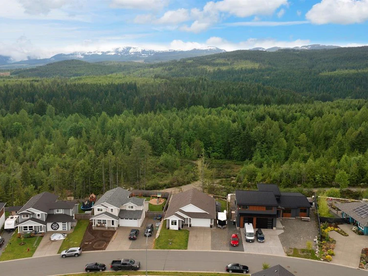 2511 Kentmere Avenue, Cumberland, BC, V0R 1S0 - 26