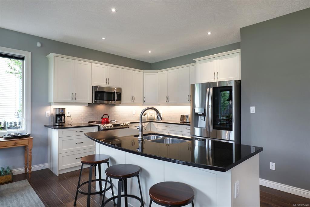 501 Butchers Road, Comox, BC, V9M 4A3 - 8