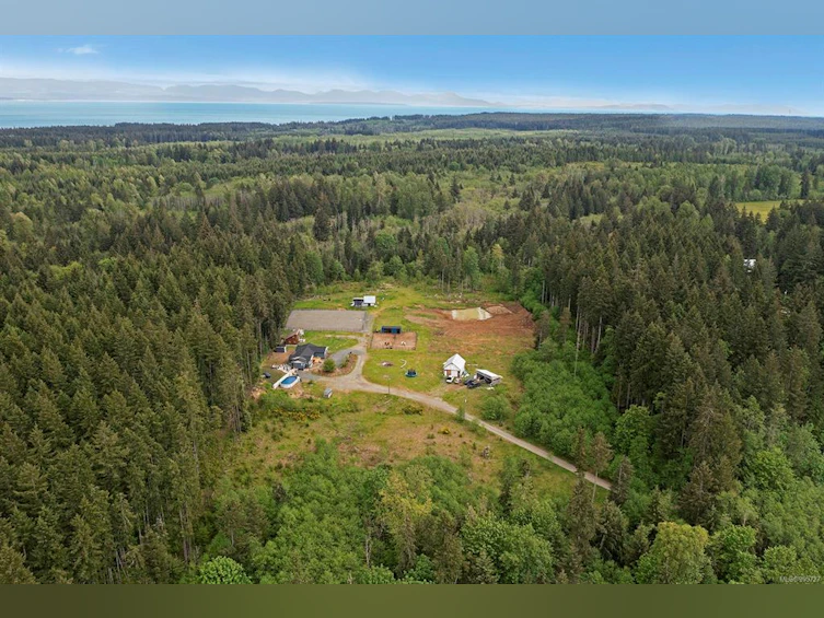 2040 Dzini Road, Black Creek, BC, V9J 1H1