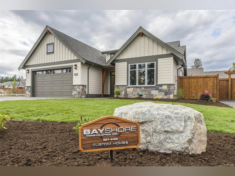 652 Sanderson Road, Parksville, BC, V9P 1A8