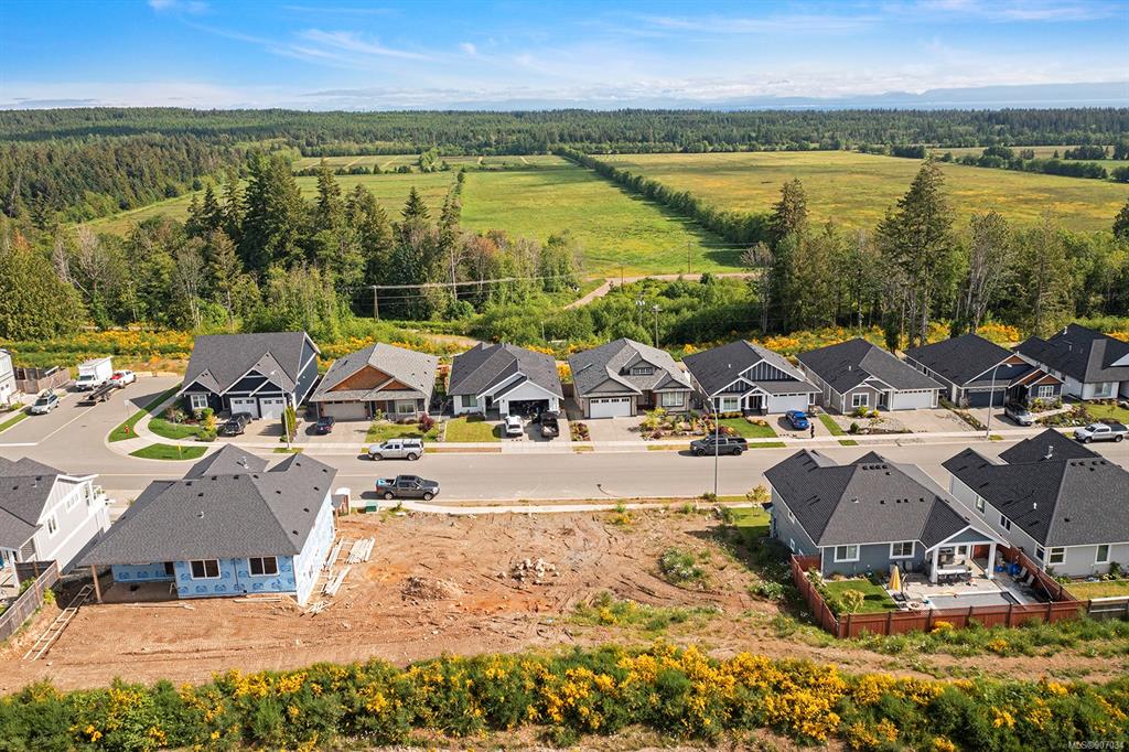 1423 Crown Isle Boulevard, Courtenay, BC, V9N 0E2 - 7