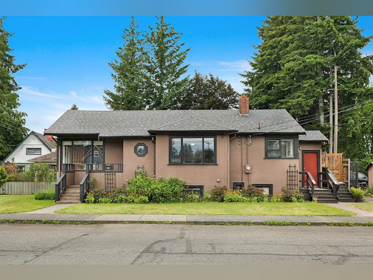 1007 5th Street, Courtenay, BC, V9N 1L3