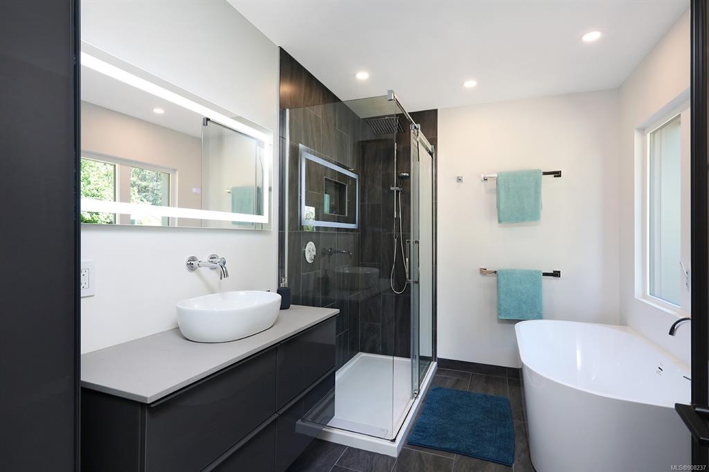 3751 East Road, Denman Island, BC, V0R 1T0 - 32