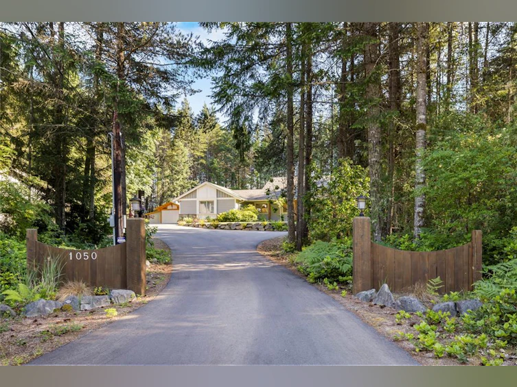 1050 Coldwater Road, Parksville, BC, V9P 2T2