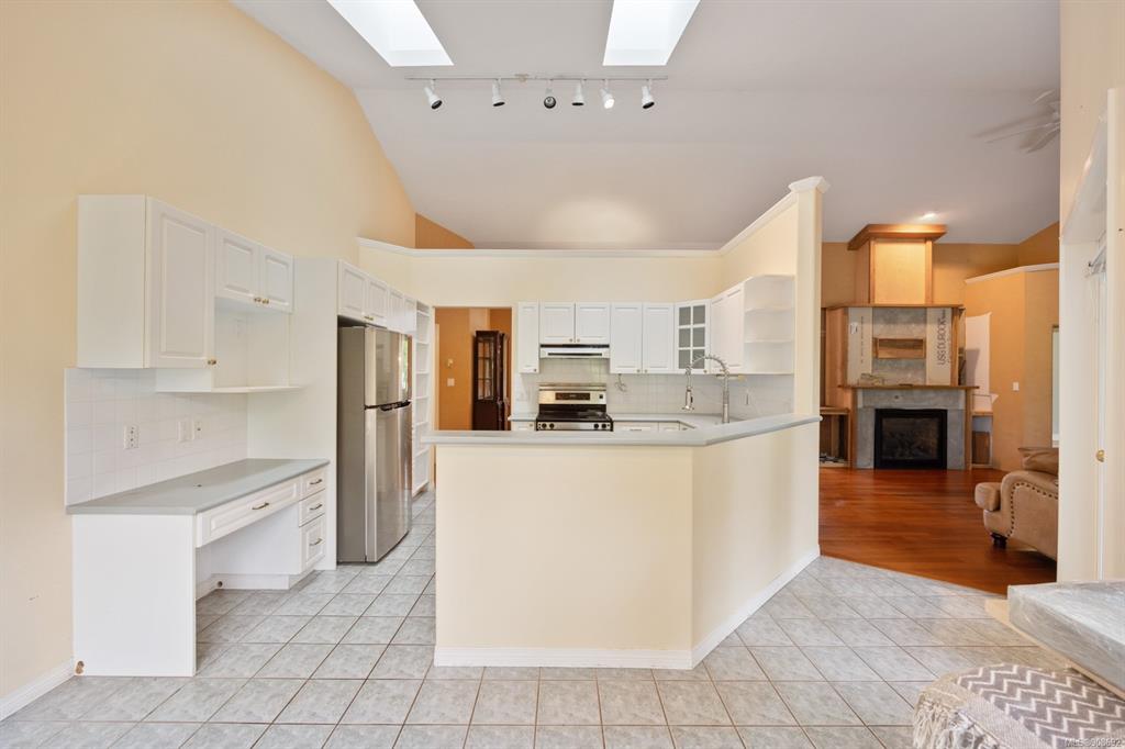3135 Kensington Crescent, Courtenay, BC, V9N 8Z8 - 3