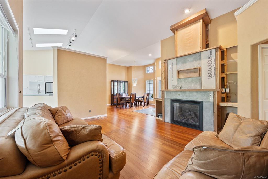 3135 Kensington Crescent, Courtenay, BC, V9N 8Z8 - 8