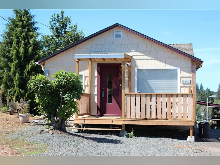 986 Greenwood Street, Campbell River, BC, V9W 3C3