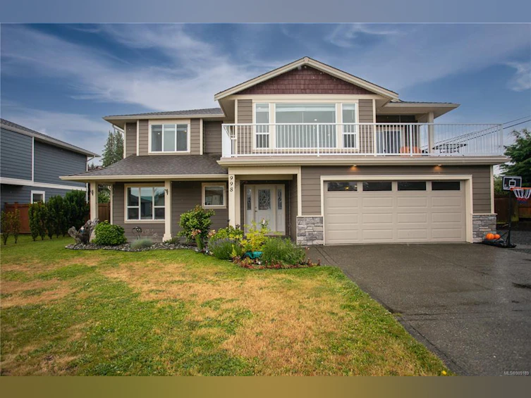 998 Sanika Close, French Creek, BC, V9P 0B8
