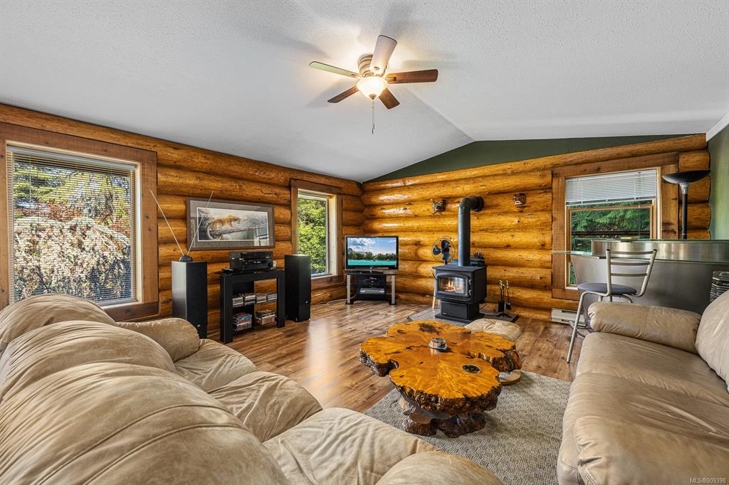 6635 Mystery Beach Road, Union Bay, BC, V0R 1W0