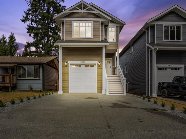 Lot A-2828 Maryport Avenue, Cumberland, BC, V0R 1S0 - 2