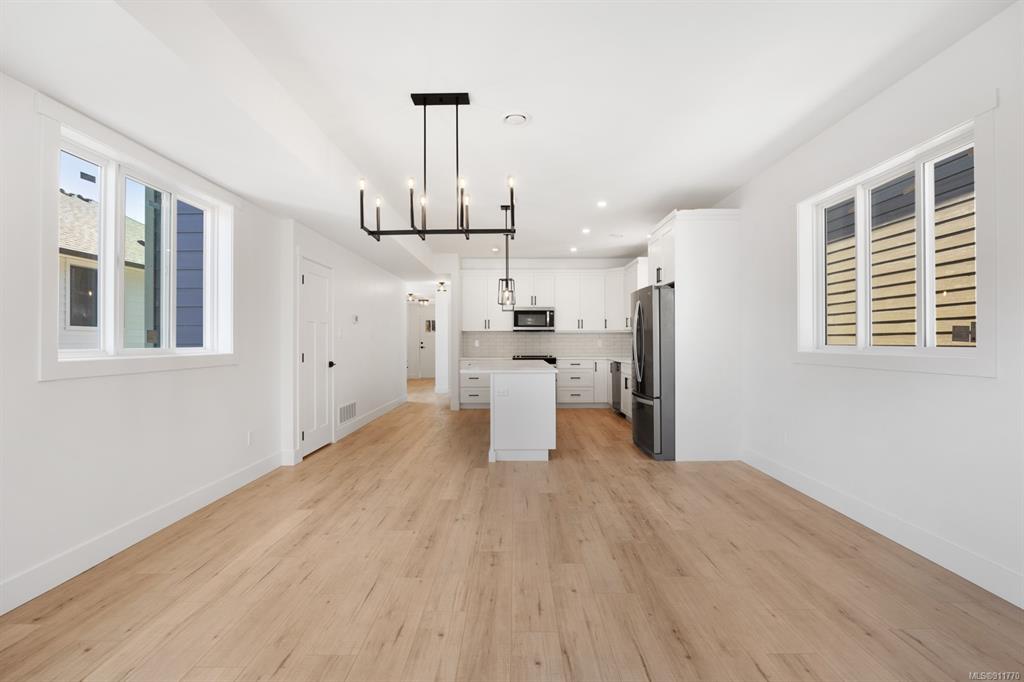 Lot A-2828 Maryport Avenue, Cumberland, BC, V0R 1S0 - 10