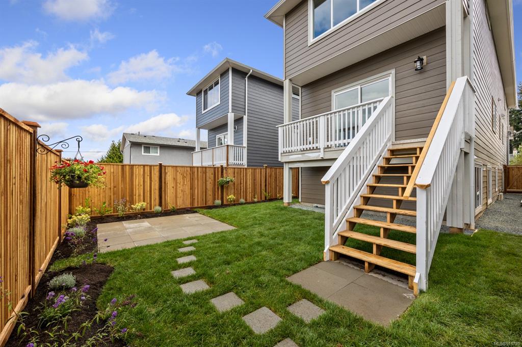 Lot A-2828 Maryport Avenue, Cumberland, BC, V0R 1S0 - 38