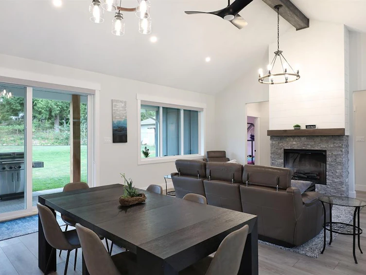 6547 Walker Frontage Road, Fanny Bay, BC, V0R 1W0 - 6