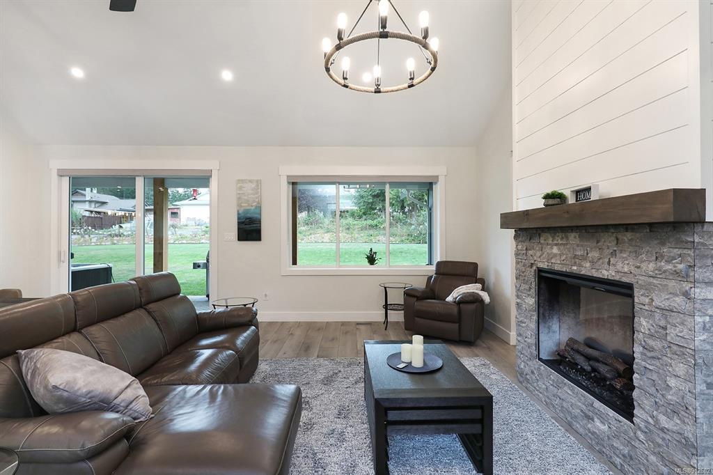 6547 Walker Frontage Road, Fanny Bay, BC, V0R 1W0 - 7