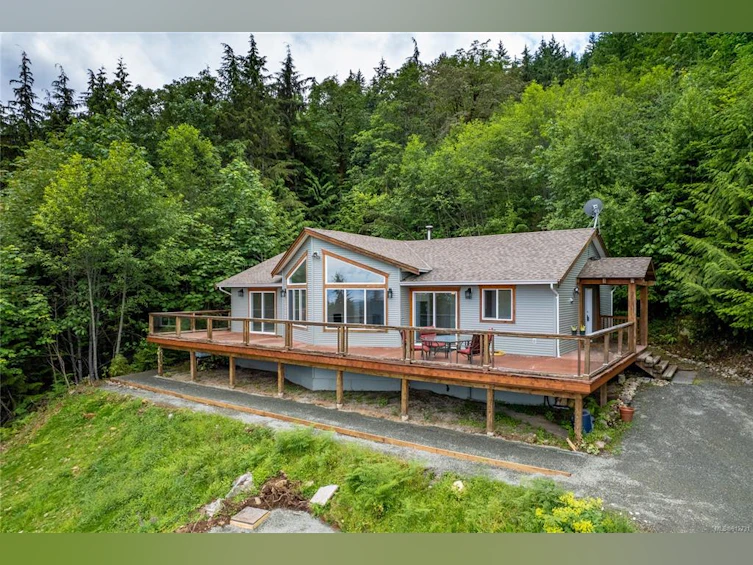 1860 Paul's Place, Qualicum Beach, BC, V9K 2S3