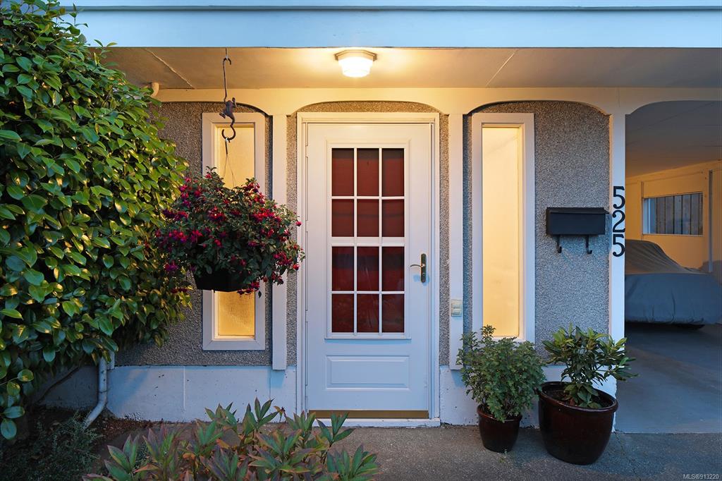 525 Nootka Street, Comox, BC, V9M 2L8 - 3