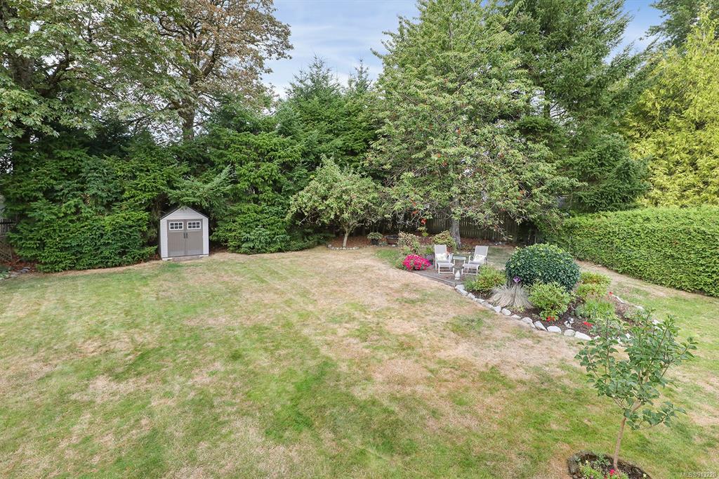 525 Nootka Street, Comox, BC, V9M 2L8 - 26