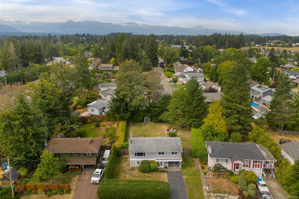525 Nootka Street, Comox, BC, V9M 2L8 - 32