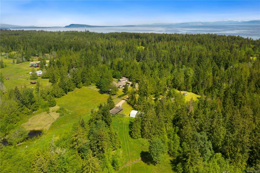 1616 Rodgers Road, Qualicum Beach, BC, V9K 2B2 - 2