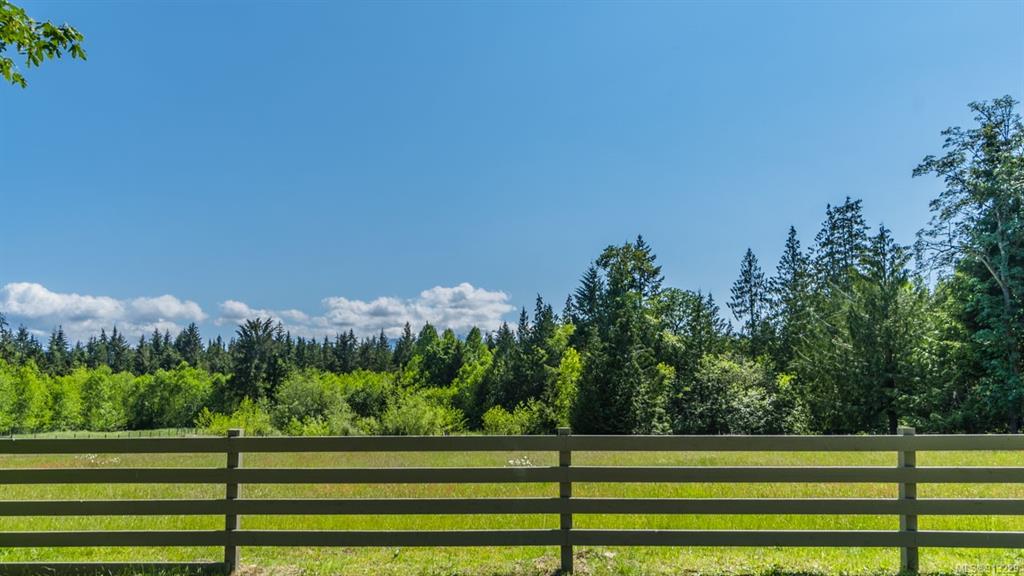 1616 Rodgers Road, Qualicum Beach, BC, V9K 2B2 - 6