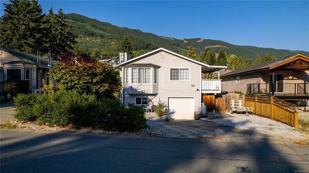 145 Lake Park Road, Lake Cowichan, BC, V0R 2G0