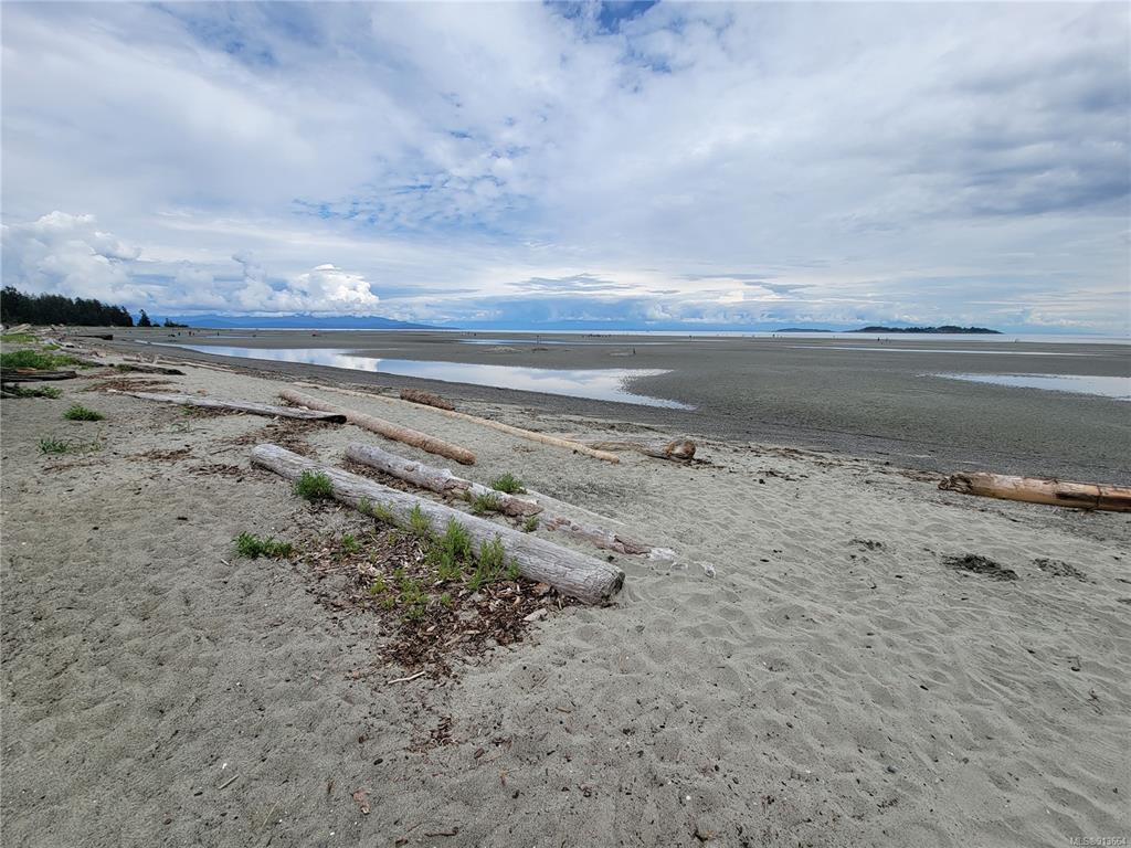 10-1065 Tanglewood Place, Parksville, BC, V9P 2E3