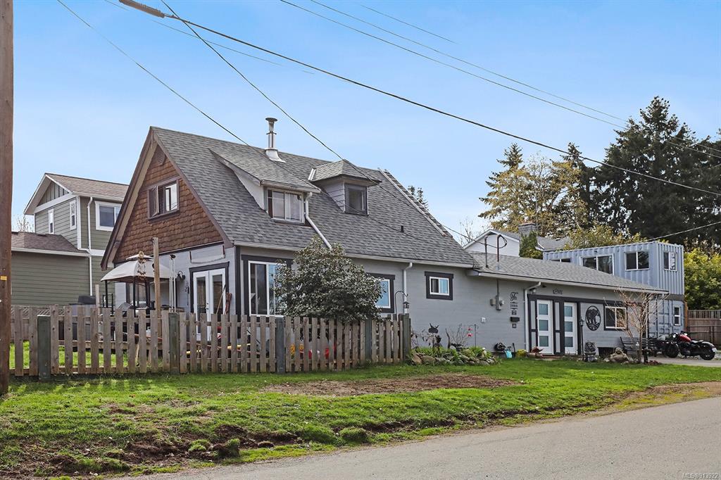 3863 Howard Avenue, Courtenay, BC, V0R 2V0