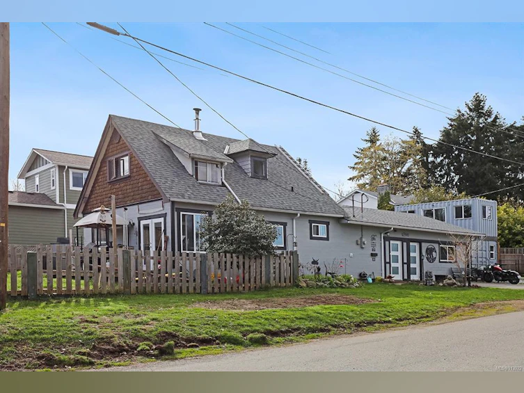3863 Howard Avenue, Courtenay, BC, V0R 2V0