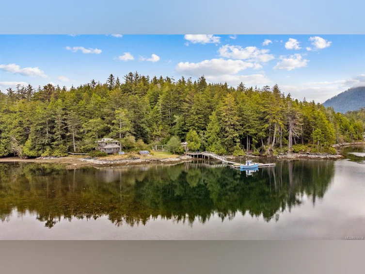 Lot 9 Nuchatlitz Island, Tahsis, BC, V0N 3P0