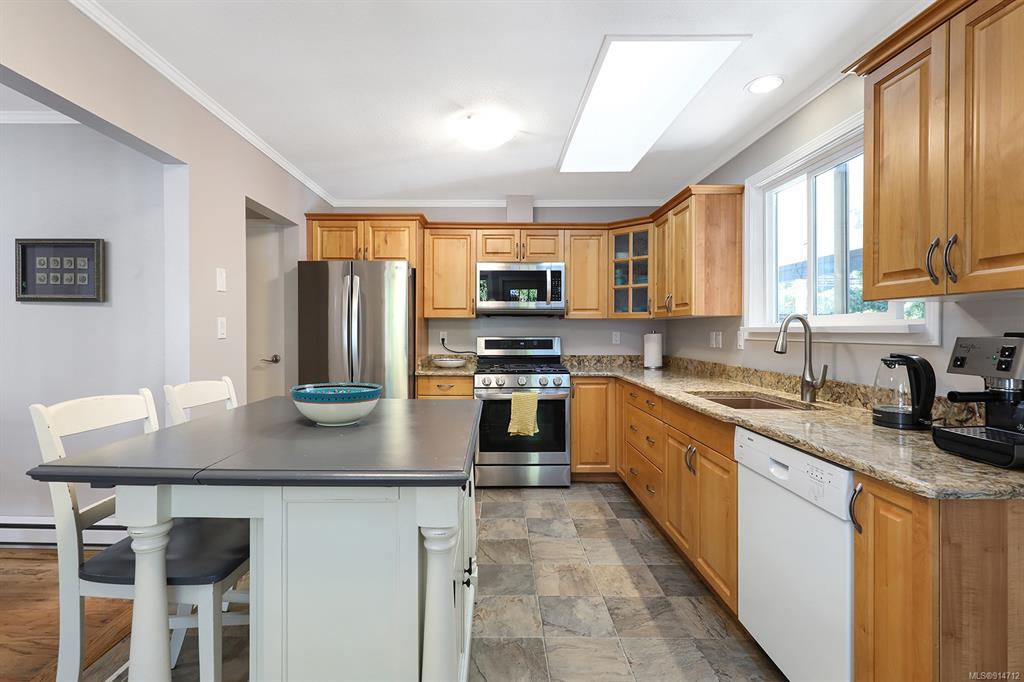 1055 Mallard Place, Qualicum Beach, BC, V9K 1E8 - 13