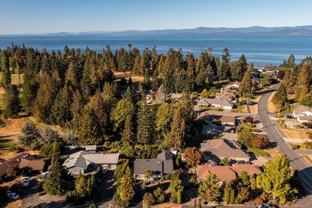 1055 Mallard Place, Qualicum Beach, BC, V9K 1E8 - 32