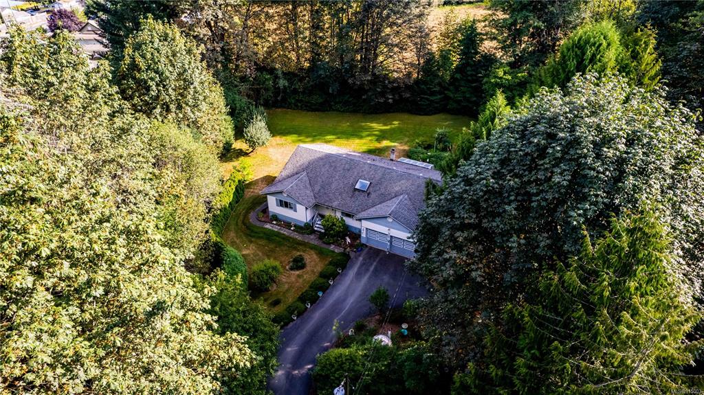 10258 Sutton Road, Honeymoon Bay, BC, V0R 1Y0