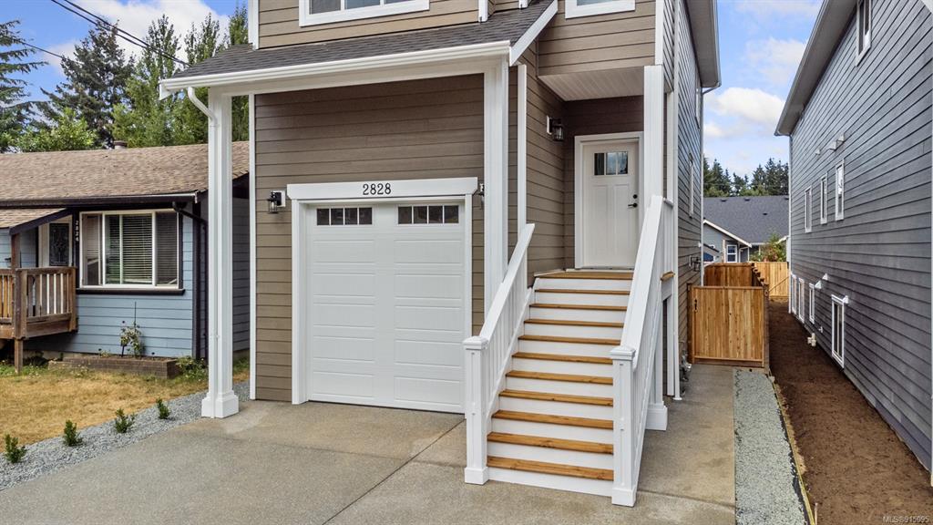 2828 Maryport Avenue, Cumberland, BC, V0R 1S0 - 2