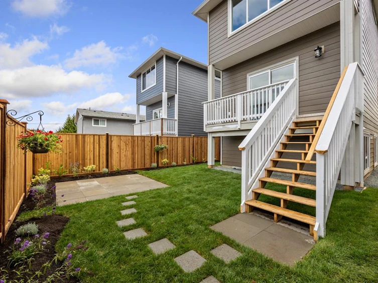 2828 Maryport Avenue, Cumberland, BC, V0R 1S0 - 37