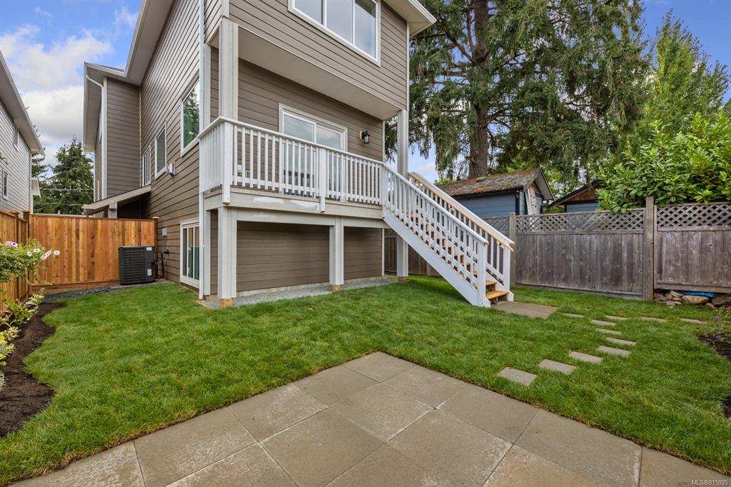 2828 Maryport Avenue, Cumberland, BC, V0R 1S0 - 38