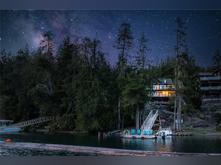 8908 Palmer Way, Lake Cowichan, BC, V0R 2G0