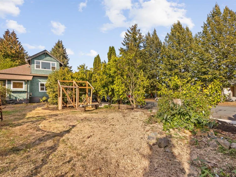 225 Duncan Avenue, Courtenay, BC, V9N 2M4 - 36