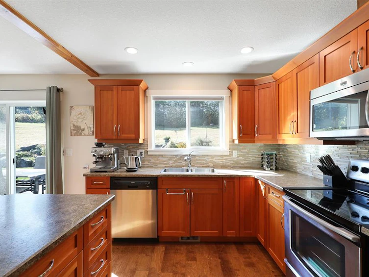 2780 Bradshaw Road, Qualicum Beach, BC, V9K 2L9 - 11