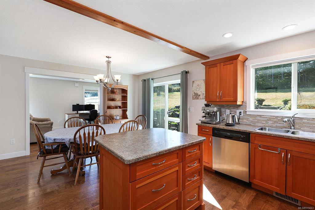 2780 Bradshaw Road, Qualicum Beach, BC, V9K 2L9 - 12