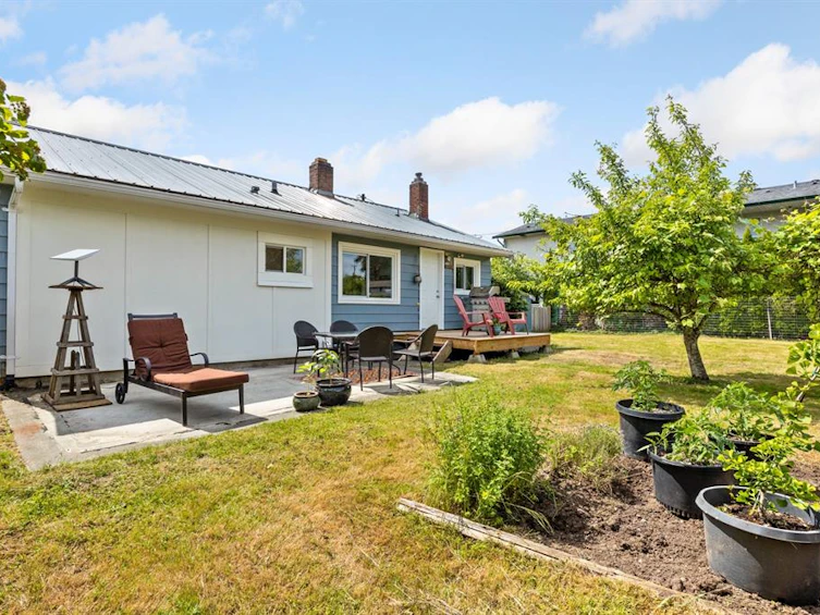 663 6th Street, Courtenay, BC, V9N 1M7 - 2
