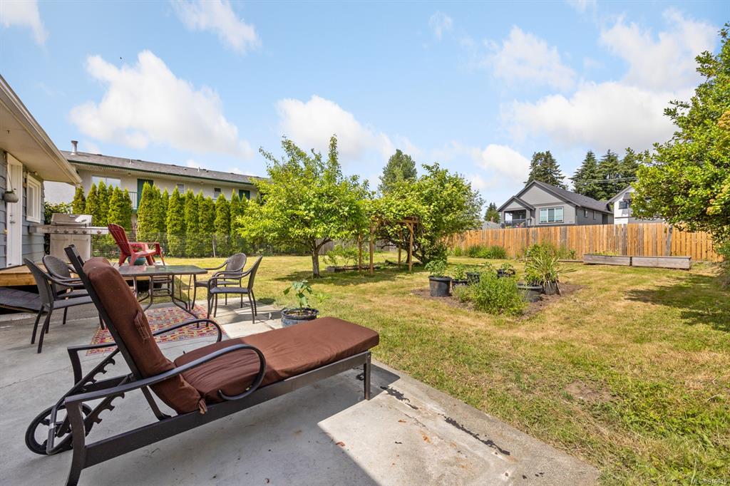 663 6th Street, Courtenay, BC, V9N 1M7 - 8