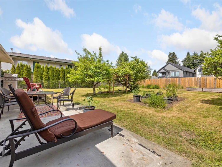 663 6th Street, Courtenay, BC, V9N 1M7 - 8