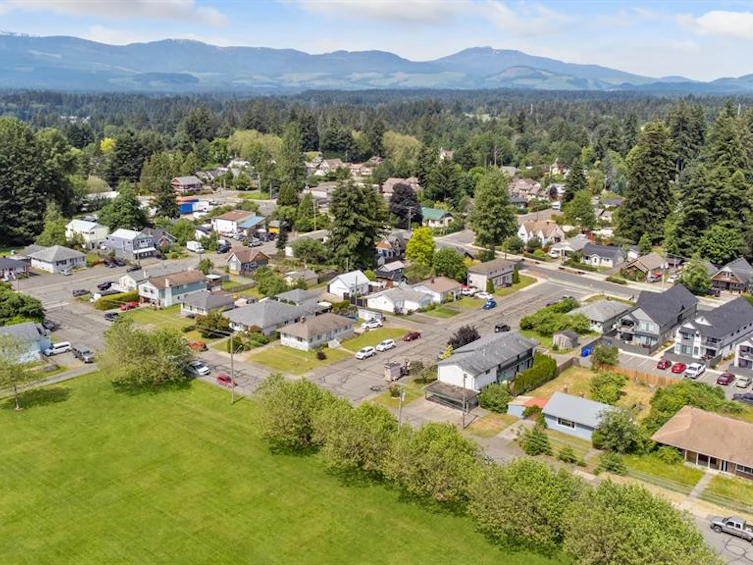 663 6th Street, Courtenay, BC, V9N 1M7 - 24