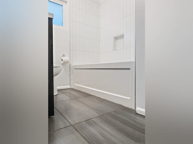 663 6th Street, Courtenay, BC, V9N 1M7 - 25