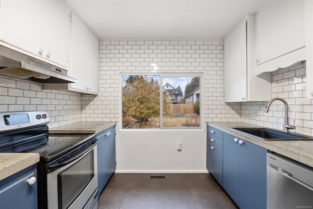 663 6th Street, Courtenay, BC, V9N 1M7 - 37