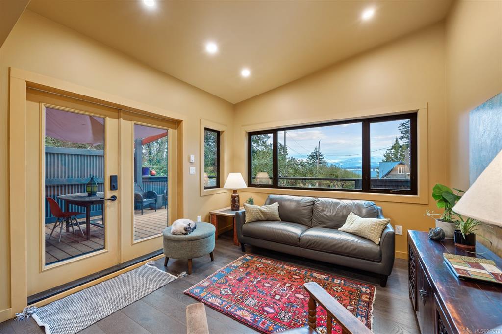 1304 Midden Road, Comox, BC, V9M 2R6 - 14