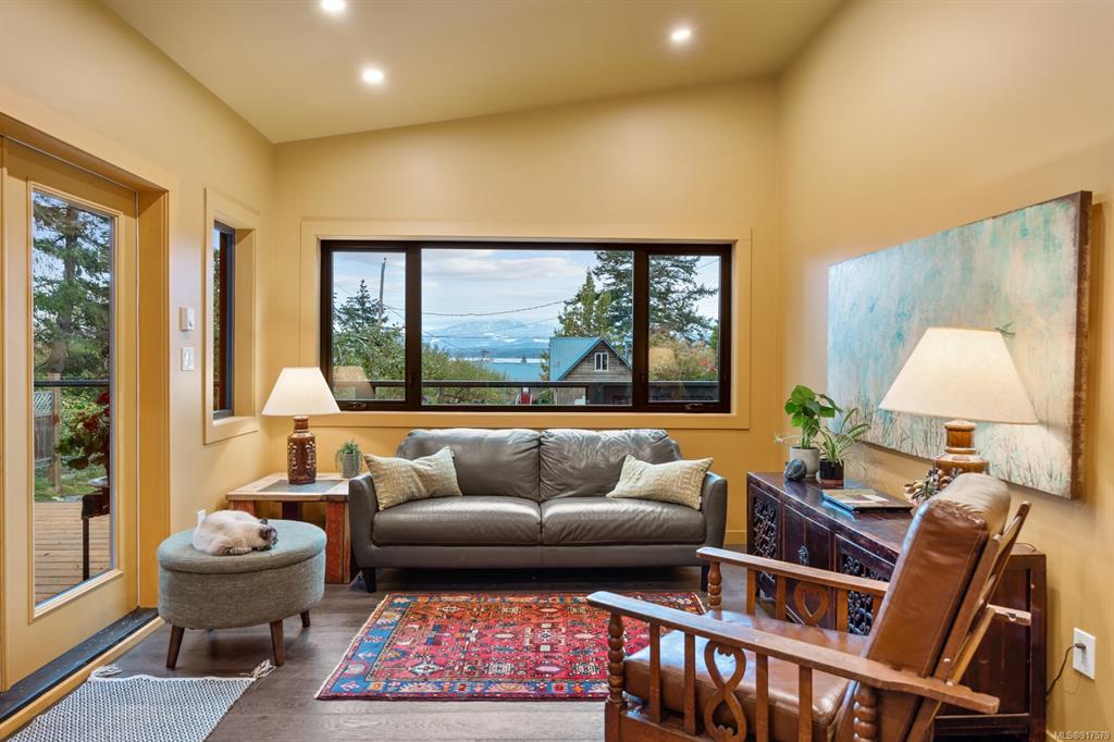 1304 Midden Road, Comox, BC, V9M 2R6 - 15
