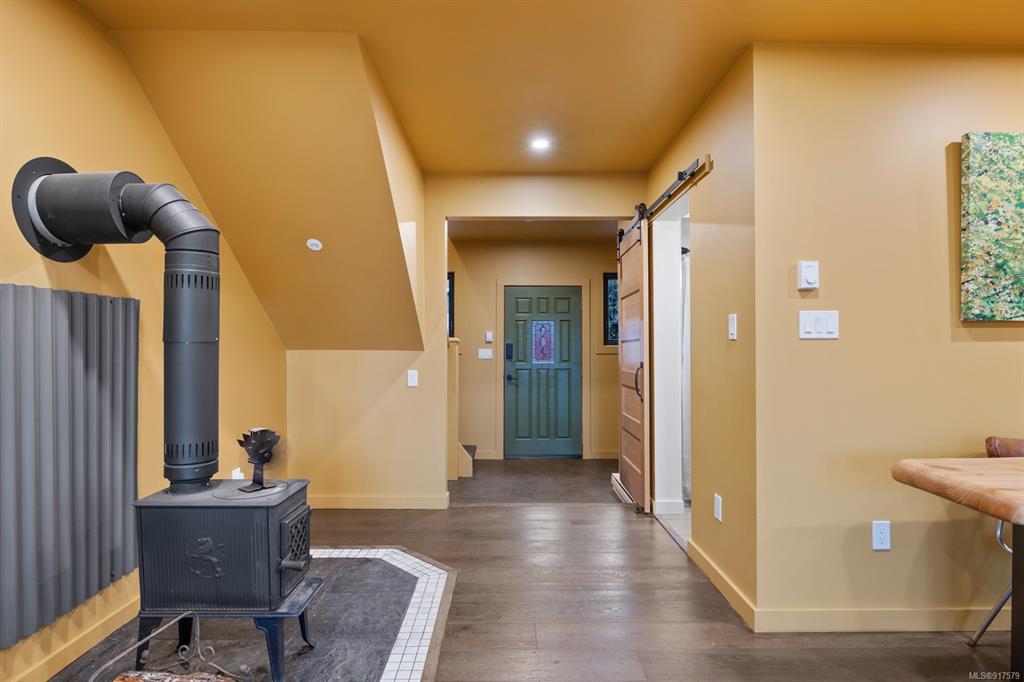 1304 Midden Road, Comox, BC, V9M 2R6 - 24